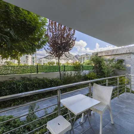 Pleasant Flat With Balcony In Konyaalti * Antalya