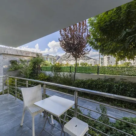 Pleasant Flat With Balcony In Konyaalti Apartment *